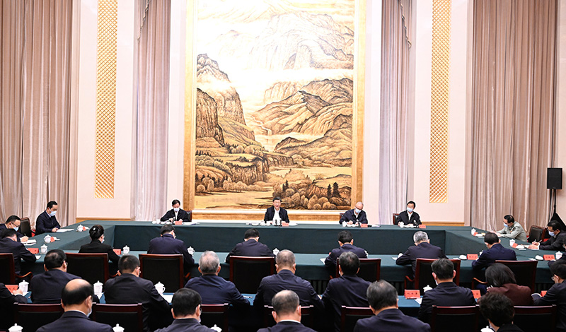 5月17日上午，中共中央總書記、國家主席、中央軍委主席習(xí)近平在陜西西安主持中國－中亞峰會前夕，專門聽取陜西省委和省政府工作匯報(bào)，發(fā)表了重要講話。