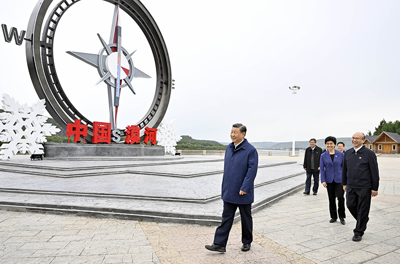9月6日至8日，中共中央總書記、國家主席、中央軍委主席習近平在黑龍江考察。這是6日下午，習近平在大興安嶺地區(qū)漠河市北極村考察。